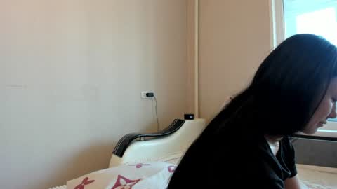 Leya online show from August 8, 2026, 2:52 pm