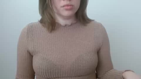 Leyla online show from April 21, 2026, 7:03 am