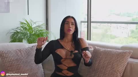 INSTA leylasteel model         online show from May 13, 2026, 4:48 pm
