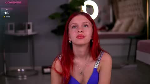 Leyla online show from November 18, 2025, 4:39 am