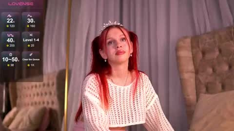 Leyla online show from November 20, 2025, 4:56 am