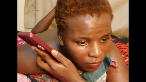 leylacuty13 online show from April 15, 2026, 8:31 pm