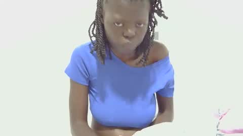 laylani69 online show from June 7, 2026, 8:23 pm