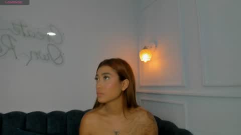 Snapshot of leylarusso chatting on June 20, 2026, 7:27 pm Leyla online show from June 20, 2026, 7:27 pm