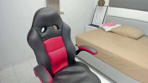   online show from March 5, 2025, 12:44 pm