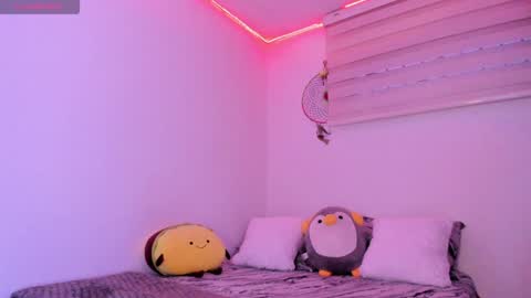 Jessica online show from February 5, 2025, 3:52 pm