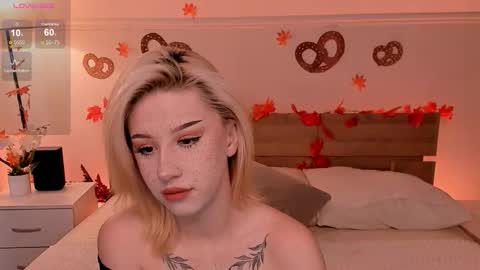 Lisa online show from September 19, 2025, 3:52 am