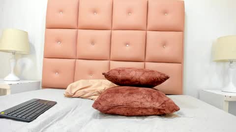 lhiamfitt online show from January 4, 2025, 4:22 pm