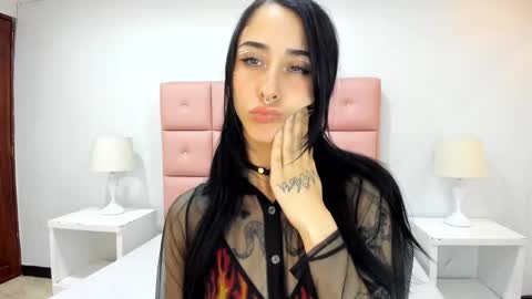 lhiamfitt online show from January 20, 2025, 9:13 am