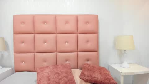 lhiamfitt online show from January 25, 2025, 2:36 pm