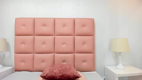 lhiamfitt online show from January 25, 2025, 5:40 pm