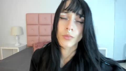 lhiamfitt online show from February 7, 2025, 6:24 am