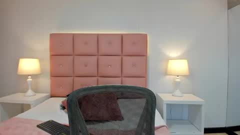 lhiamfitt online show from March 12, 2025, 9:12 am