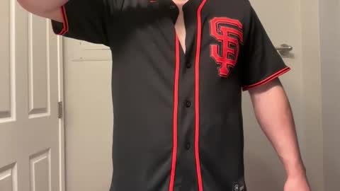 lhotboyl online show from October 21, 2025, 5:35 pm