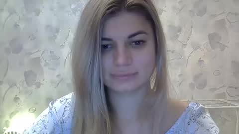 li_me online show from December 4, 2025, 9:34 pm