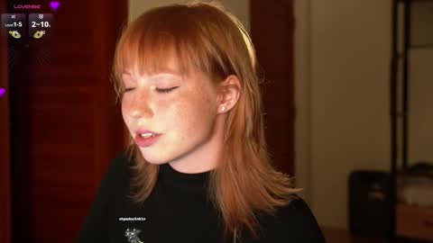 Snapshot of li_on_line chatting on February 9, 2026, 2:21 pm Li online show from February 9, 2026, 2:21 pm