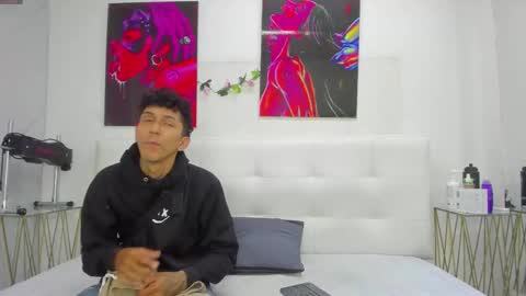 lia78couple online show from March 30, 2026, 8:32 pm