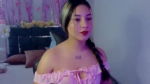 Lia  online show from October 1, 2025, 1:17 pm