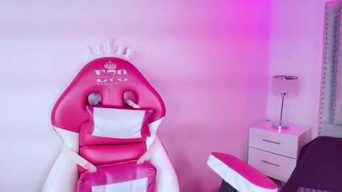 Lia  online show from January 11, 2026, 3:50 pm