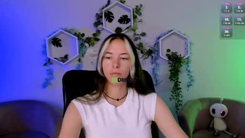 Snapshot of lia_dream_ chatting on July 3, 2026, 8:32 am lia_dream_ online show from July 3, 2026, 8:32 am
