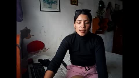 Lia online show from February 28, 2025, 8:50 pm