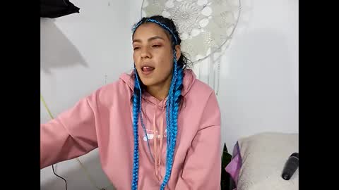 Lia online show from September 28, 2025, 11:32 pm