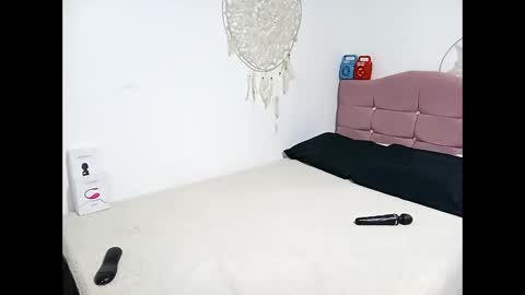 Lia online show from February 26, 2026, 4:55 am