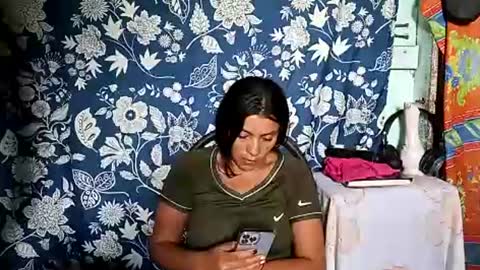 Lia online show from June 12, 2026, 7:35 pm