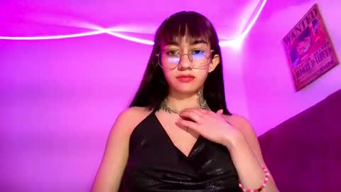 Lia Johnson online show from May 23, 2026, 10:25 pm
