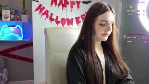 Snapshot of lia_lil chatting on October 25, 2025, 6:43 am Lia online show from October 25, 2025, 6:43 am