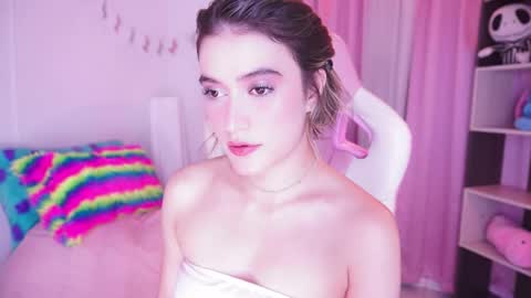 Snapshot of lia_mackenzie chatting on May 15, 2026, 1:01 am liaa online show from May 15, 2026, 1:01 am
