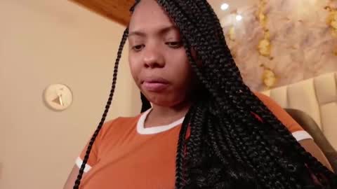 lia_mariana online show from October 30, 2025, 5:46 pm