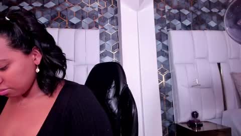 Snapshot of lia_mariana chatting on May 23, 2026, 4:29 am lia_mariana online show from May 23, 2026, 4:29 am
