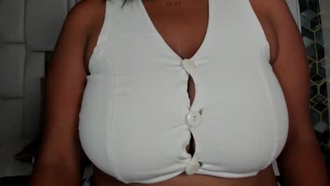 Snapshot of lia_mariana chatting on May 31, 2026, 3:08 pm lia_mariana online show from May 31, 2026, 3:08 pm
