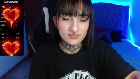 lia spicy   ig online show from December 3, 2024, 3:11 pm