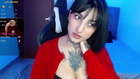 lia spicy   ig online show from December 11, 2024, 4:09 pm