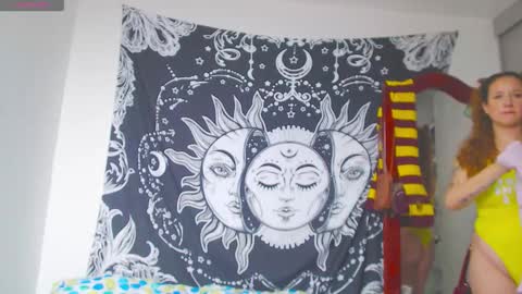 Lia Monroe online show from November 14, 2025, 4:49 pm