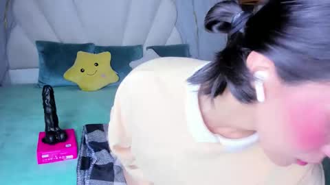 Lia online show from March 28, 2026, 9:03 pm