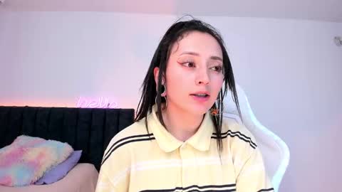 Little Queen Lia  online show from February 22, 2025, 4:07 am