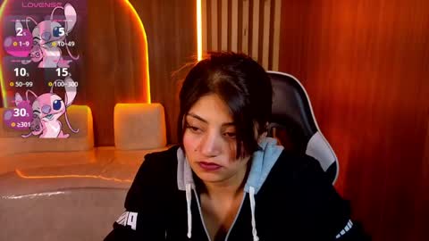 Snapshot of lia_queen_tx chatting on April 28, 2026, 2:49 am Online 1400 - 2100 online show from April 28, 2026, 2:49 am
