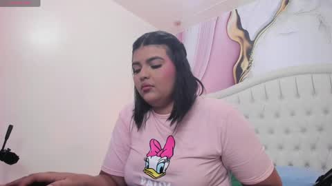 Lia online show from April 22, 2026, 12:07 pm