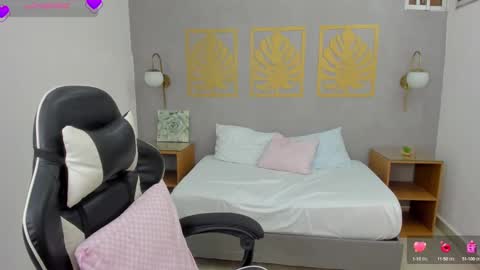 Lia  online show from February 26, 2025, 9:21 am