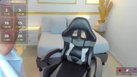 Lia  online show from October 10, 2025, 2:32 am