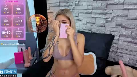 lia summer1 online show from November 28, 2025, 7:38 pm