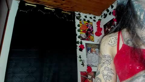   online show from December 5, 2025, 7:39 am