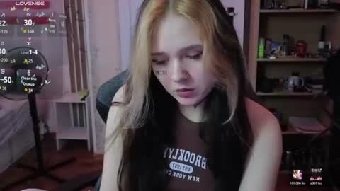 liaa_littll online show from July 24, 2026, 6:28 pm