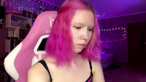 Lia online show from June 24, 2026, 1:32 pm