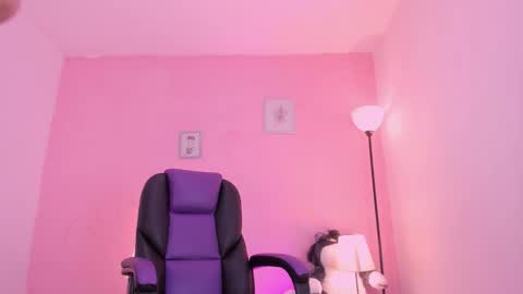 liaa moretzz online show from October 18, 2025, 12:57 am