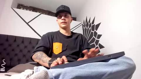 Liam Smith online show from September 12, 2025, 4:56 am