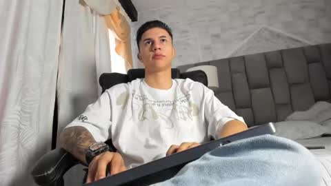 Liam Smith online show from October 11, 2025, 12:26 pm